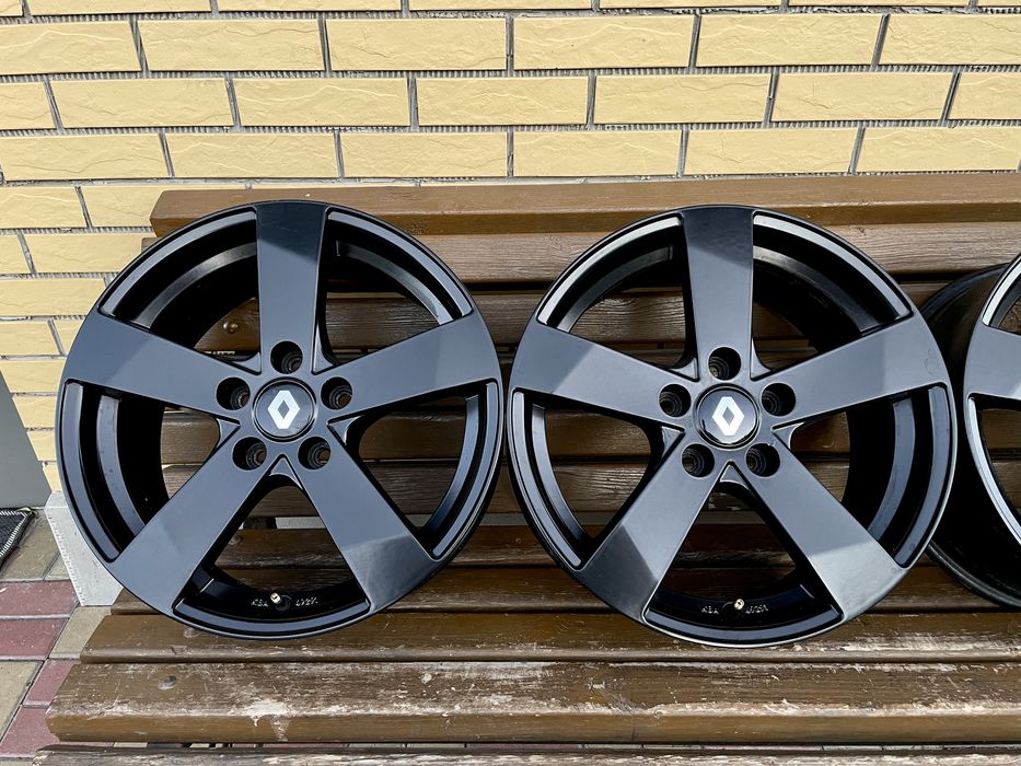 Диски Dezent R17 5.114.3 ET45 Рено Меган Сценік Мазда Хюндай Кіа