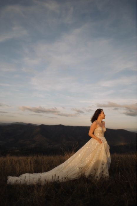 Весільна сукня від Crystal