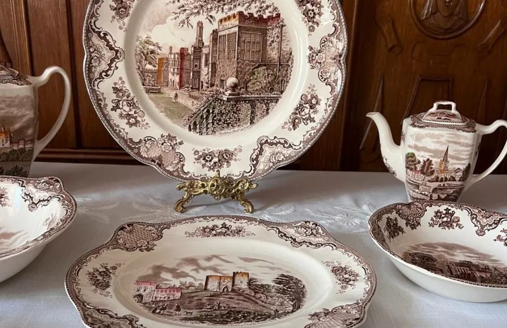 Гарний сервіз Johnson Bros England на 12 персон