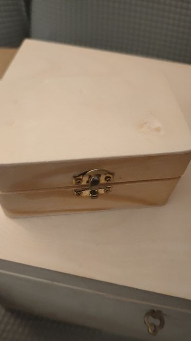 Drewniane pudeleczko