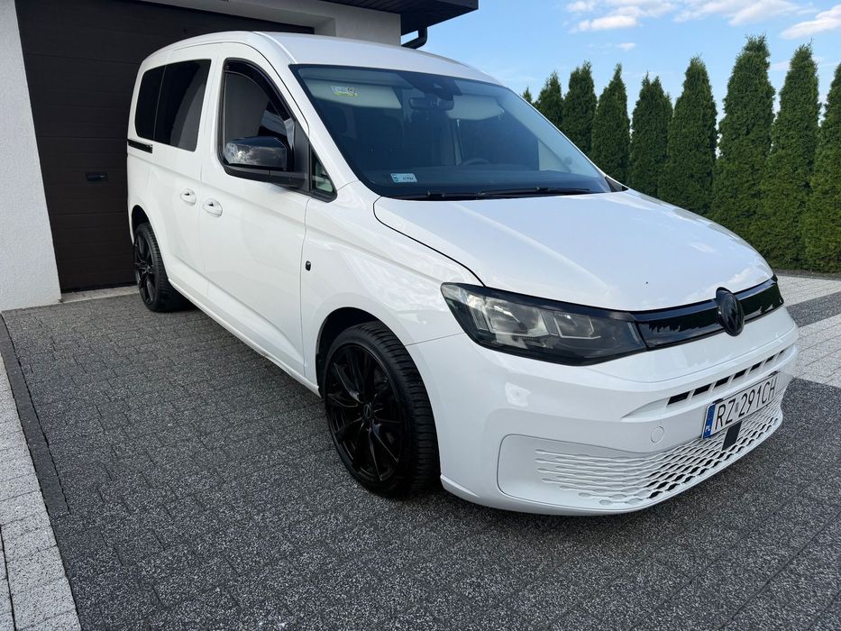 Volkswagen Caddy Volkswagen Caddy 2.0 TDI 122 KM | 2021 | 173 000 km | 2 komplety kół |