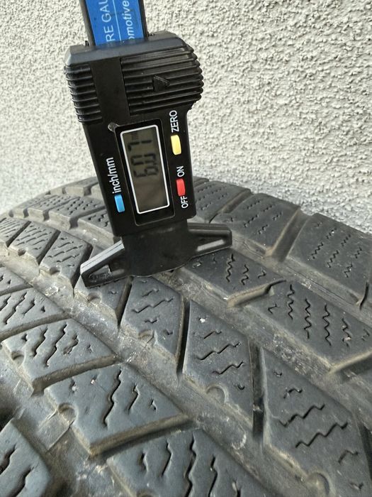 Continental CrossContact Winter  235/60R17
