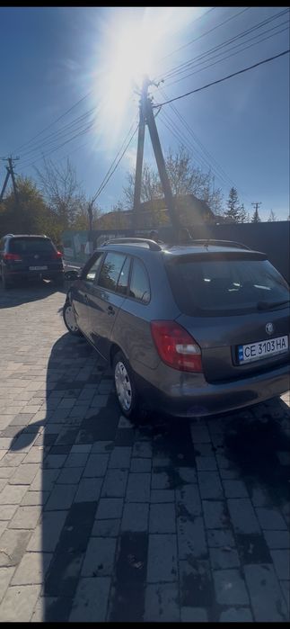 Шкода фабія 1.2 бензин 2012 рік