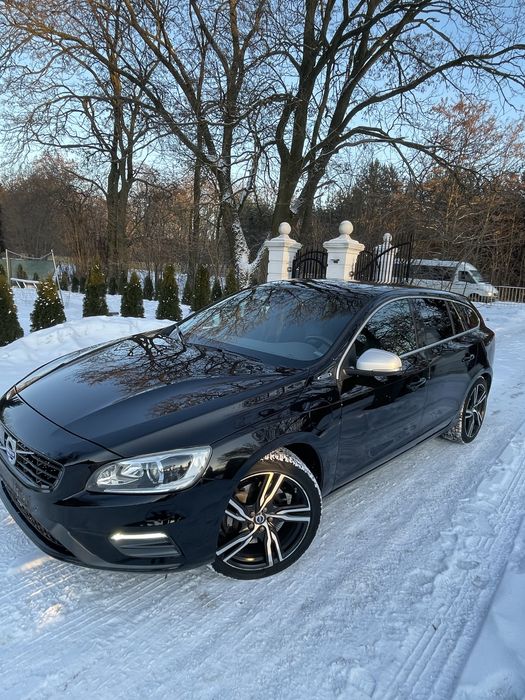 Volvo V60 4x4 2.4 D5 R-design Plug in Hebryd,najbogatrza wersja!