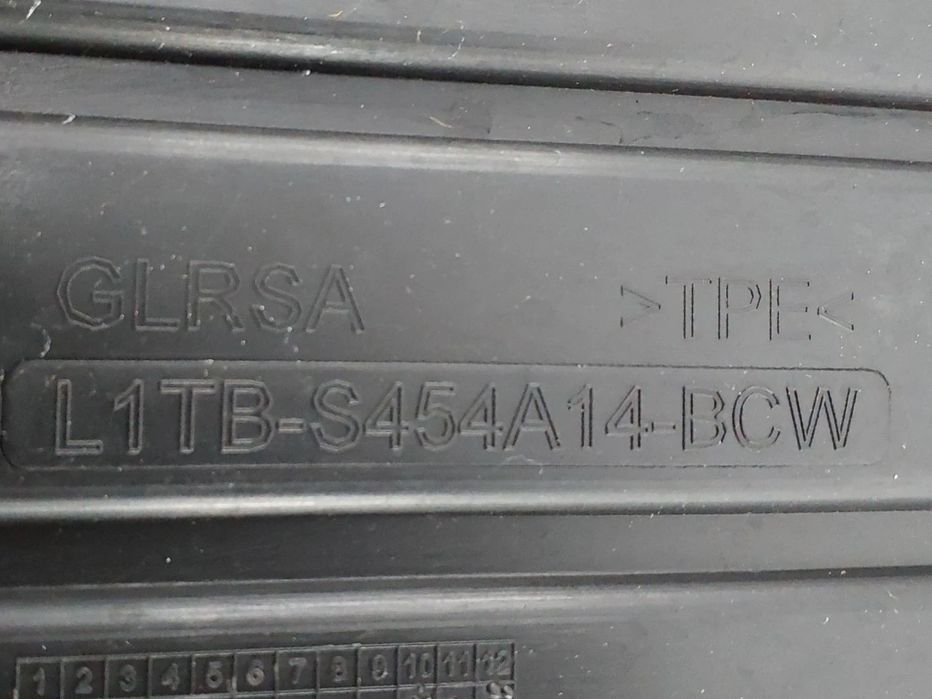 Cobertura inferior/ tapete / alcatifa da mala FORD Puma (J2K, CF7)
