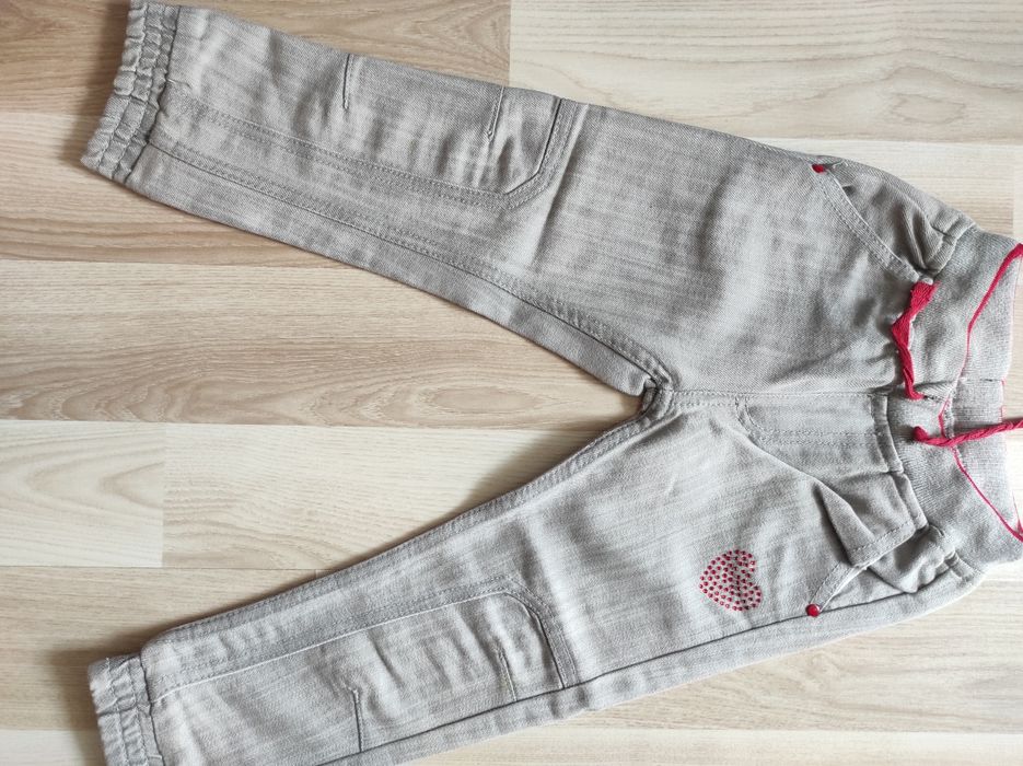 Spodnie dziewczęce typu jogger rozmiar 98