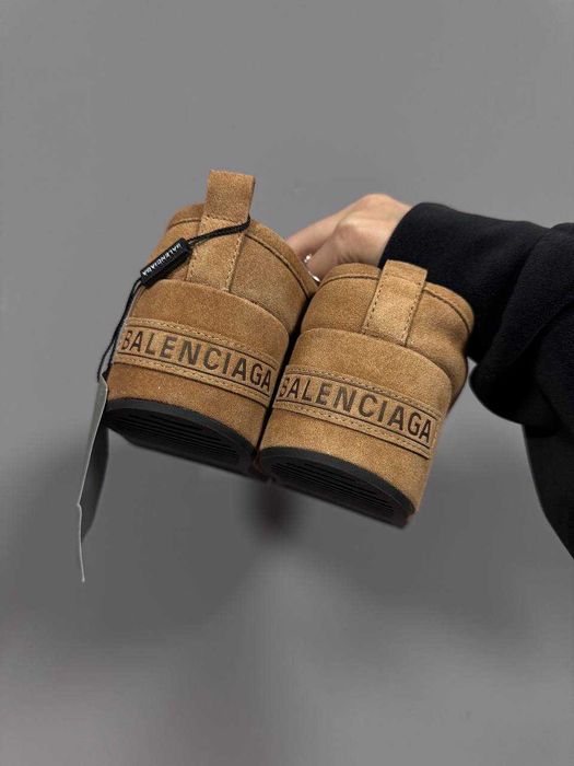 Угги Balenciaga Alaska Soft Platform Mules Chestnut Black / замшеві