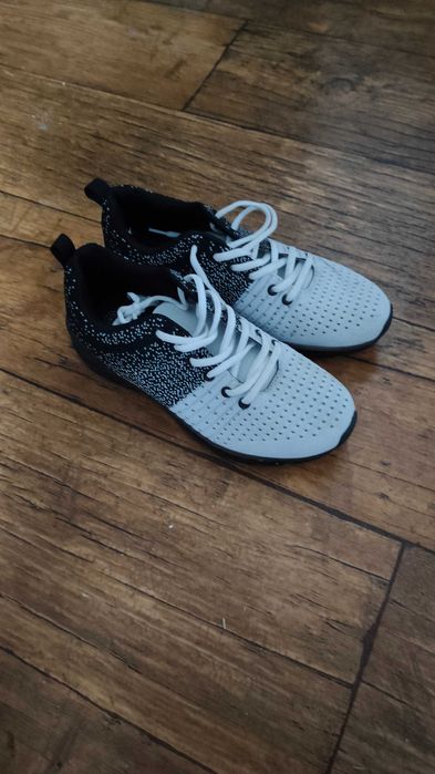 Sprzedam buty męskie