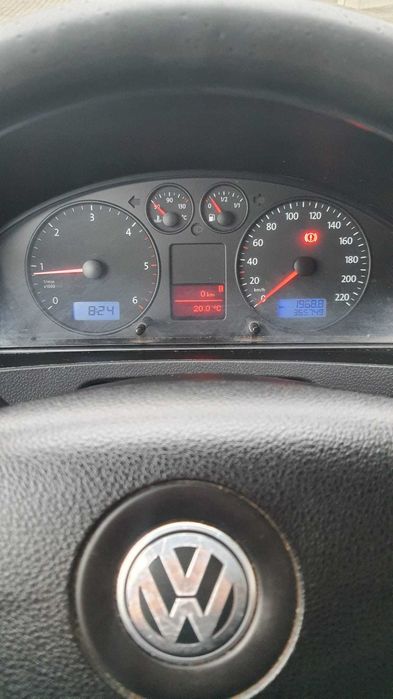 Volkswagen T5 podwójna kabina 5 miejsc, 1.9 TDI