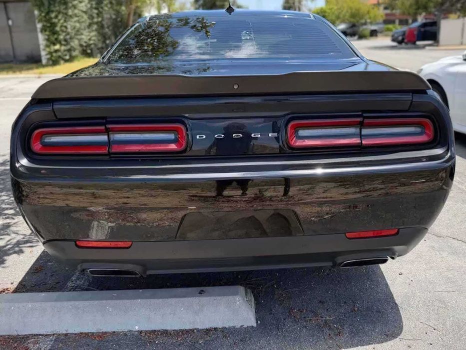 Dodge Challenger      2020