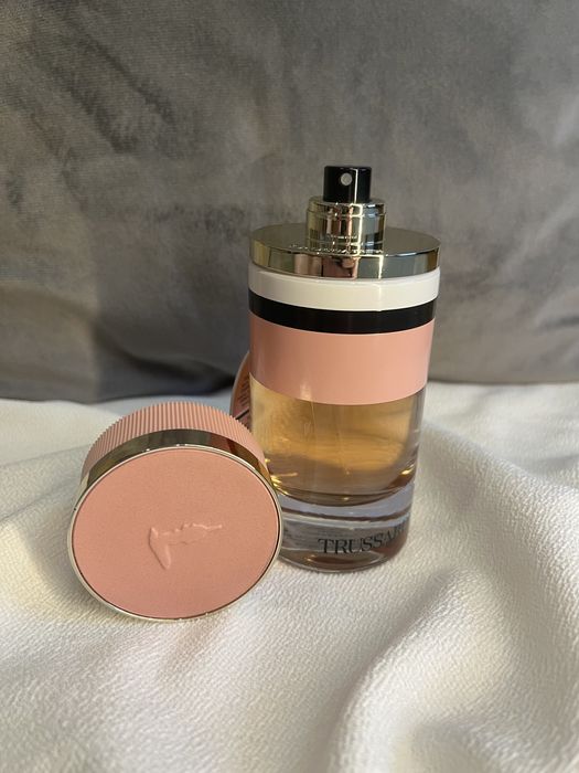 Духи Жіночі Trussardi Eau de Parfum 100 мл. Оригінал без коробки!