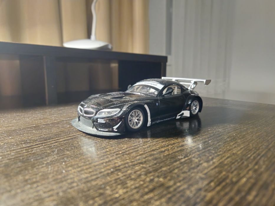 Модельки машин 1/42