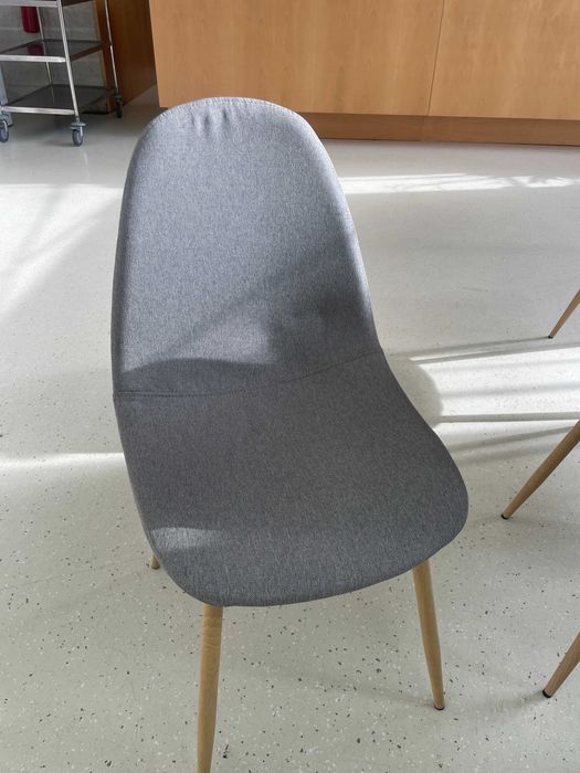 Cadeira JONSTRUP JYSK - Como Novas