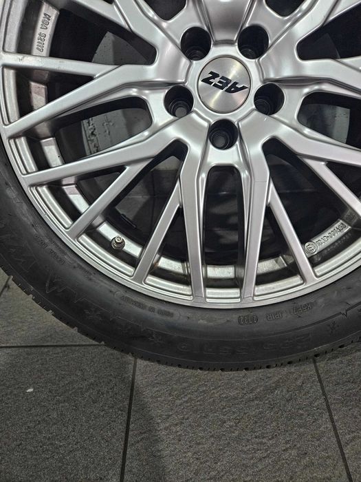 Komplet kół zimowych  AEZ R19 235/55 Continental