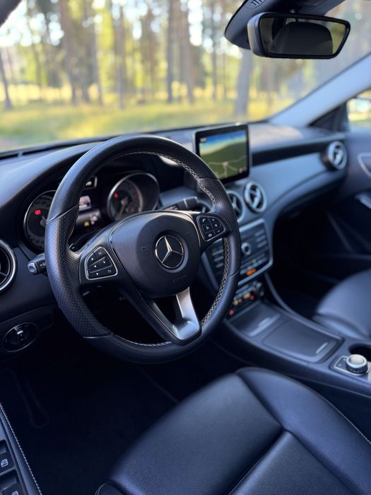 Mercedes-Benz GLA 180d | URBAN | AUT.