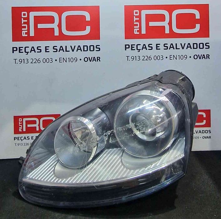 Ótica / Farol Esquerdo 1K6941031 - VW GOLF V