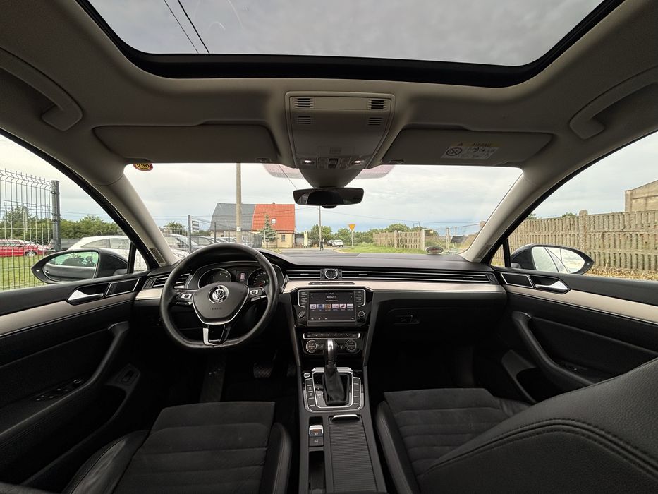 Volkswagen Passat B8 2.0TDI ! R-Line ! Full Led ! Po Opłatach !
