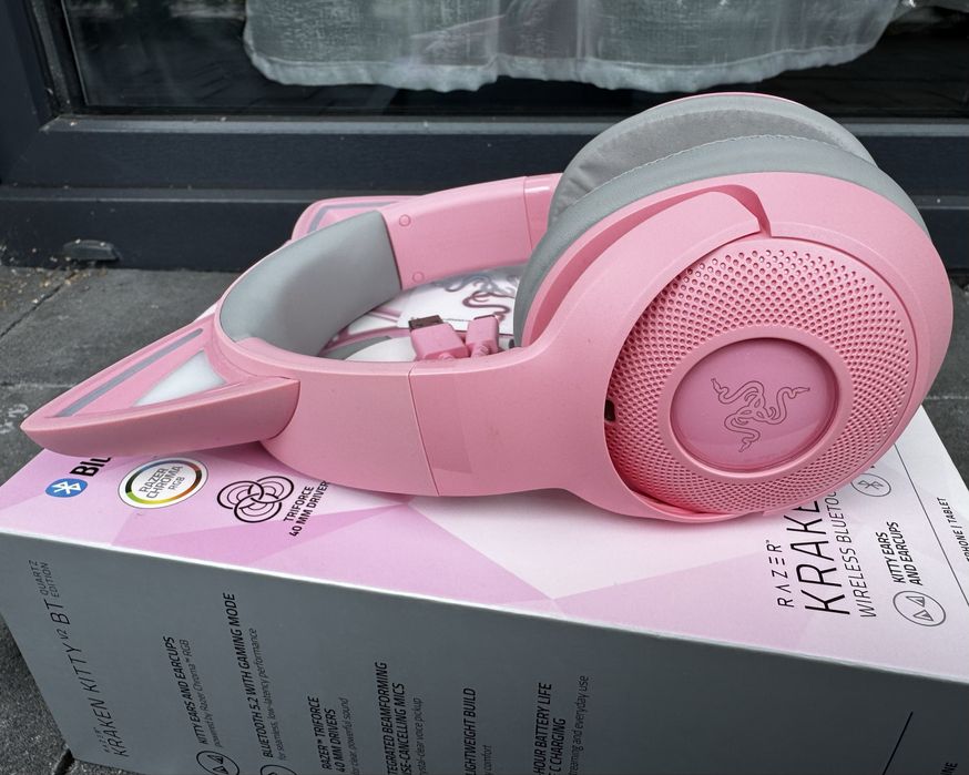 Słuchawki RAZER KRAKEN KITTY BT w bardzo dobrym stanie
