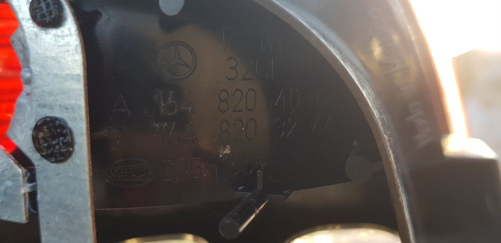 Mercedes ML A164 W164 prawa tylna lampa