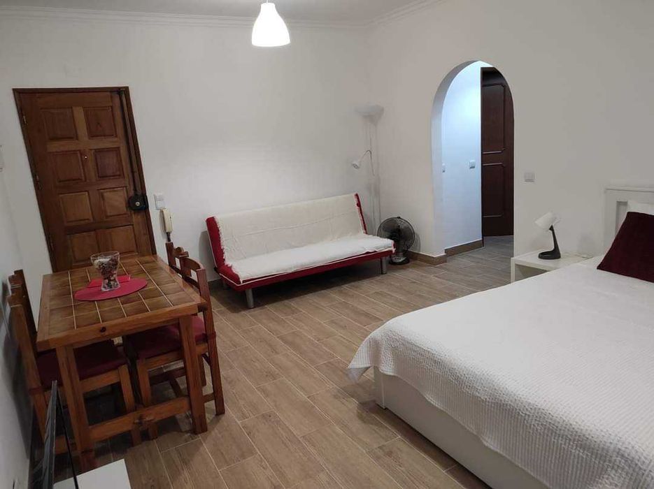 Quarteira - Apartamento T0 - Apenas disponível para férias!!!