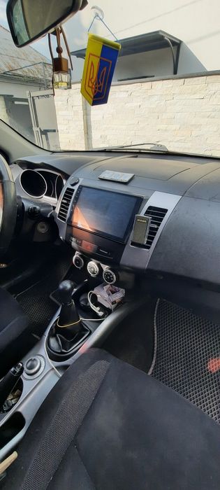 Mitsubishi outlander xl