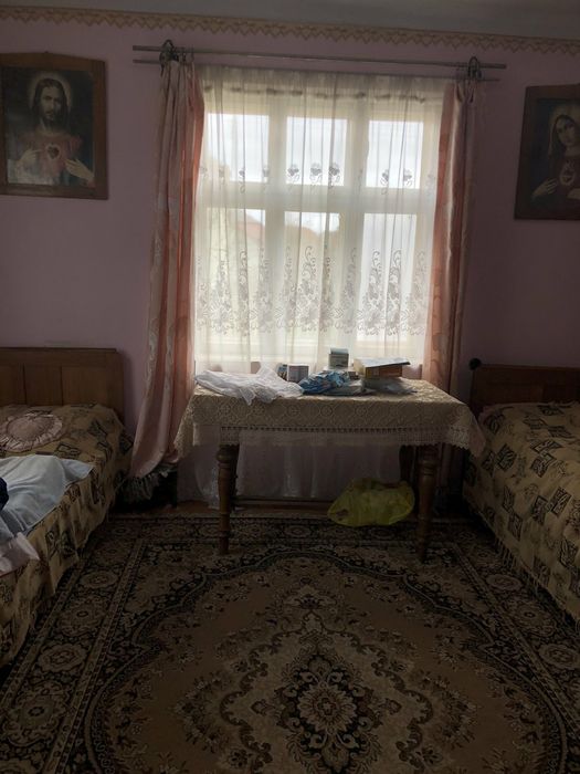 Продаж  житлового будинку з літньою кухнею