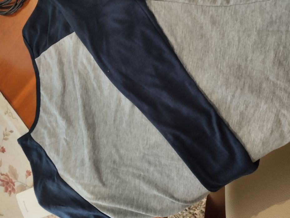 Sweat  TAM S. Novas a estrear. Duas pelo preço de uma