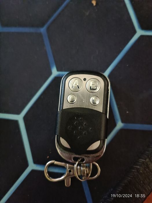 433 MHz Remote Control64550646068994120