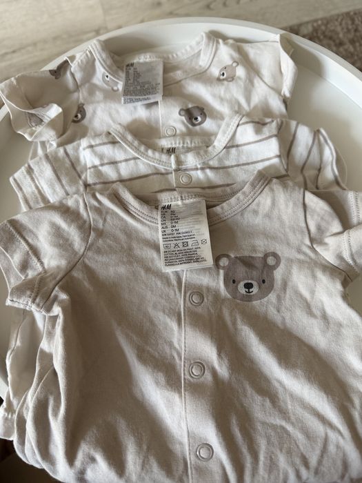 Rampersy pajacyki z motywem misiów 3 sztuki h&m