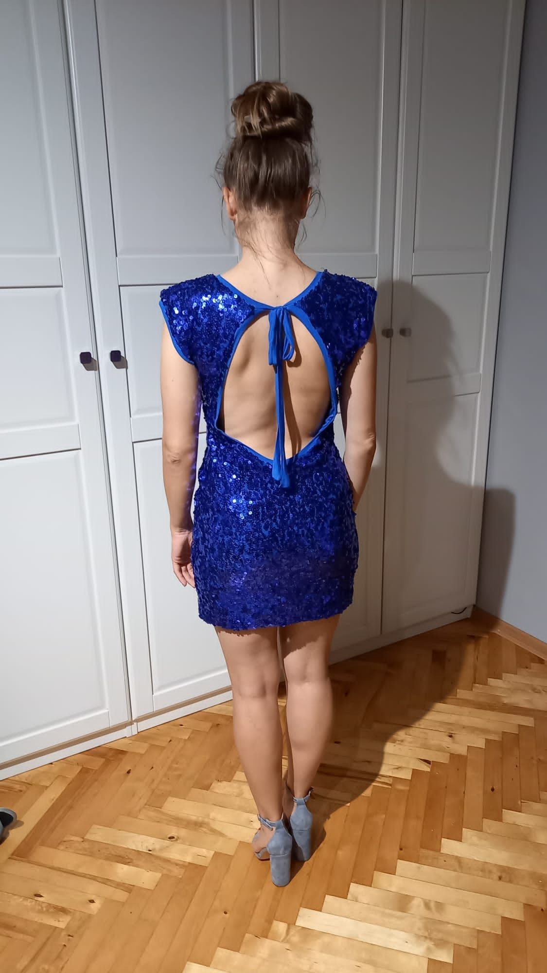 TFNC London Cekinowa sukienka niebieski Z po\u0142yskiem Moda Sukienki Sukienki z cekinami 