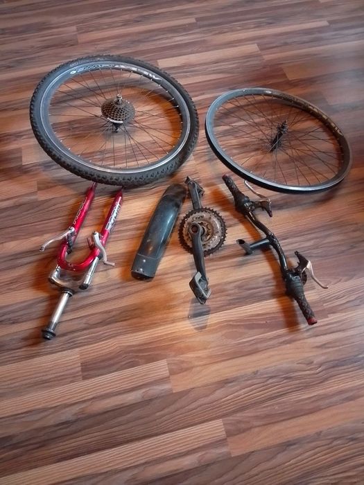 Велосипед на запчастини