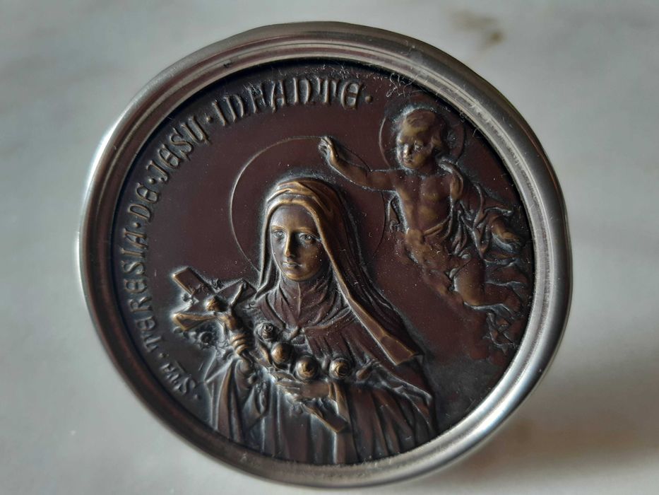 Medalha Sta Teresia de Jesu Infante(Santa Teresinha do Menino Jesus), anos 1920