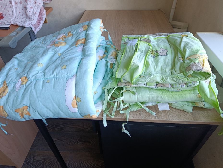 Продам  дерев'яне дитяче ліжечко ліжечко