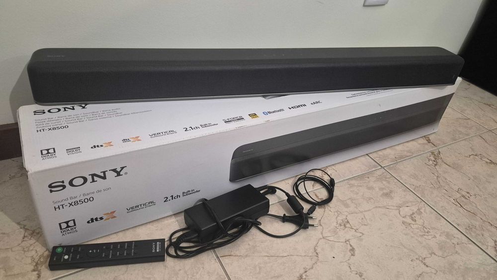Barra de som única de 2.1 canais com Dolby Atmos®/DTS:X® e subwoofer - completamente nova