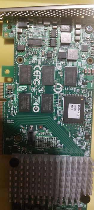 PCI E X8 Kontroler RAID SAS