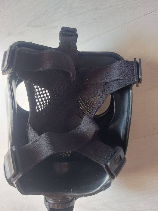 Новий комплект противогазу ОМ-90