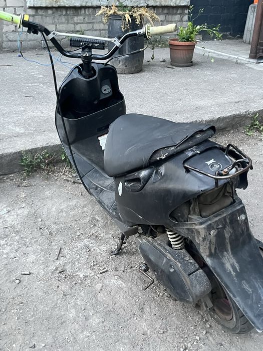 suzuki lets 2 new