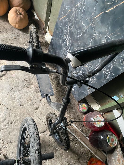 Продам дитячий самокат віком від 5 років.