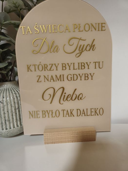 Tabliczka weselna ta świeca płonie beżowo-złota