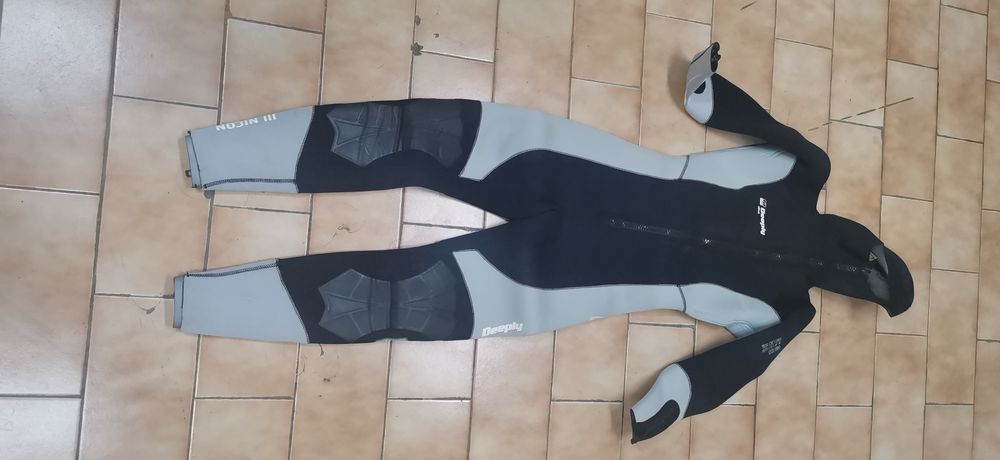 Fato de Mergulho Scuba / Canyoning Deeply 6.5mm c/ Capuz (Mulher) – Tam. M