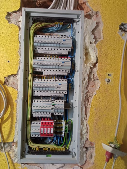 Elektryk kompleksowe usługi