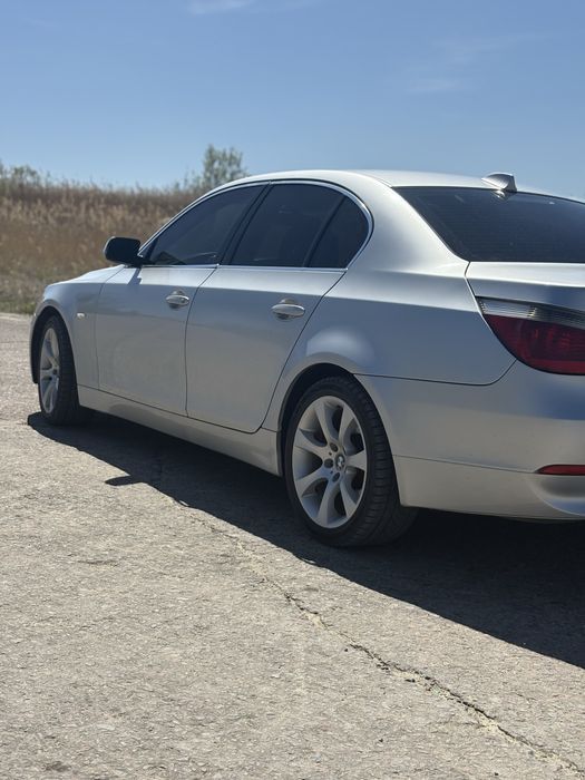 Продам хорошу BMW e60