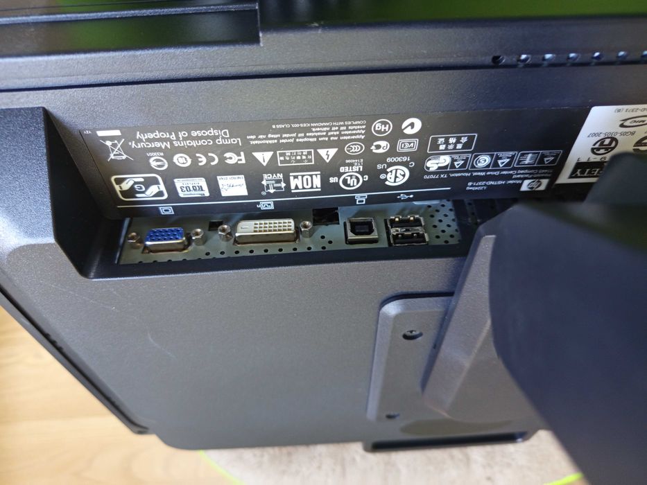 Zestaw Komputer dell i3 4GB 500GB WIN10 + Monitor LCD 22" DOM BIURO