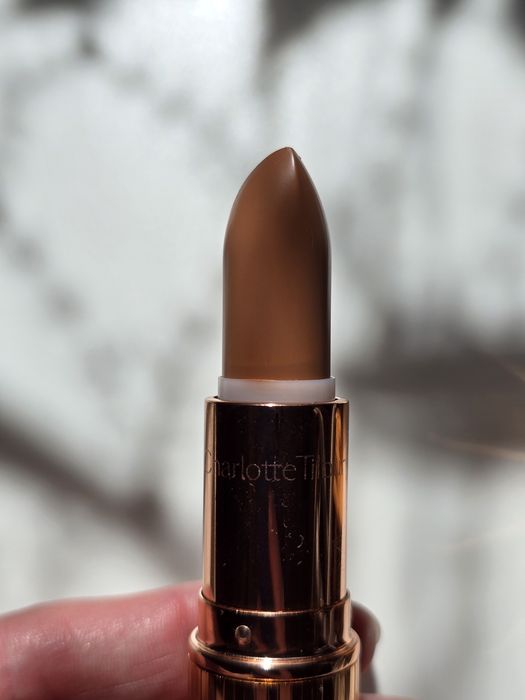 Charlotte Tilbury Kissing Lipstick Penelope Pink