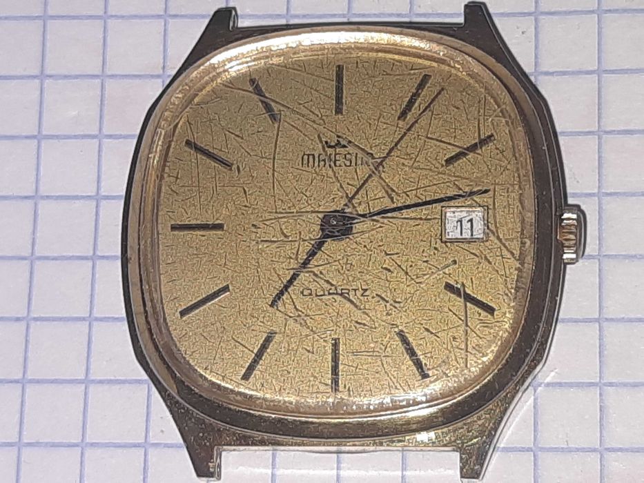Вінтажний чоловічий електронний годинник Majestic