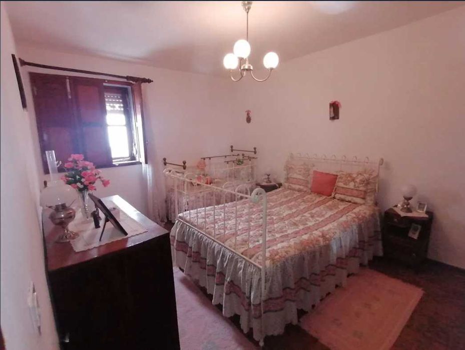 Apartamento T2. Ao ano. Beja. Vários requisitos.