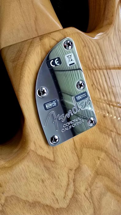 fender jazz bass deluxe v usa