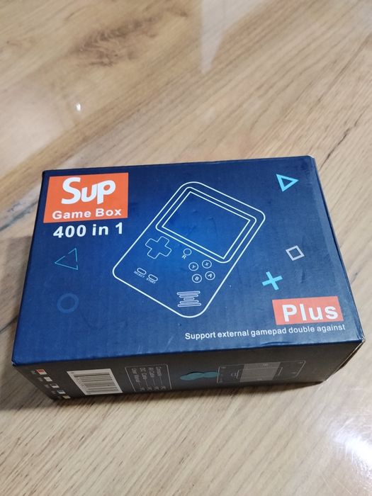 Sup Портативна консоль