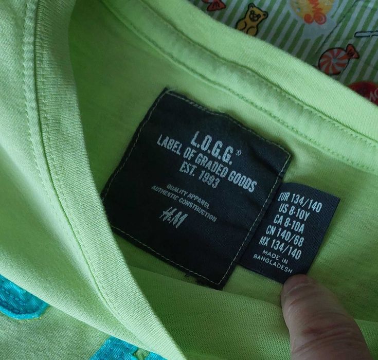 Футболки модные (унисекс) с надписью