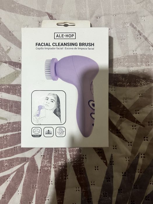 Máquina de limpeza facial